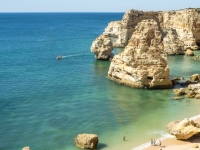 Portugalijos lankytinos vietos - Marinha paplūdimys
