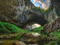 Bulgarijos lankytinos vietos - Devestashka urvas